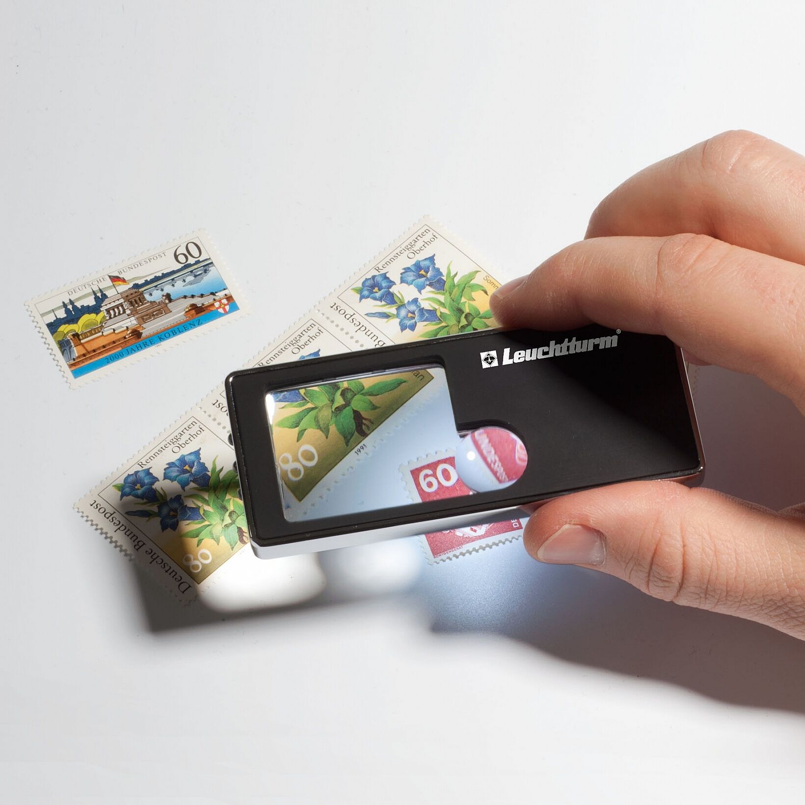 Lente Tascabile a LED/UV 5 in 1 - immagine 2